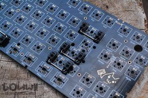 Zoomed view of XD87 PCB top view with stabs installed