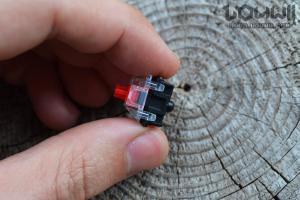Mechanical keyboard switch right side open
