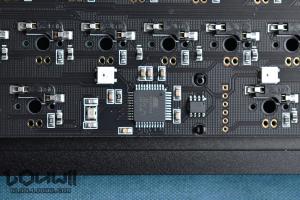 Idobao ID80 details of the ATMEGA32U4 powering the keyboard
